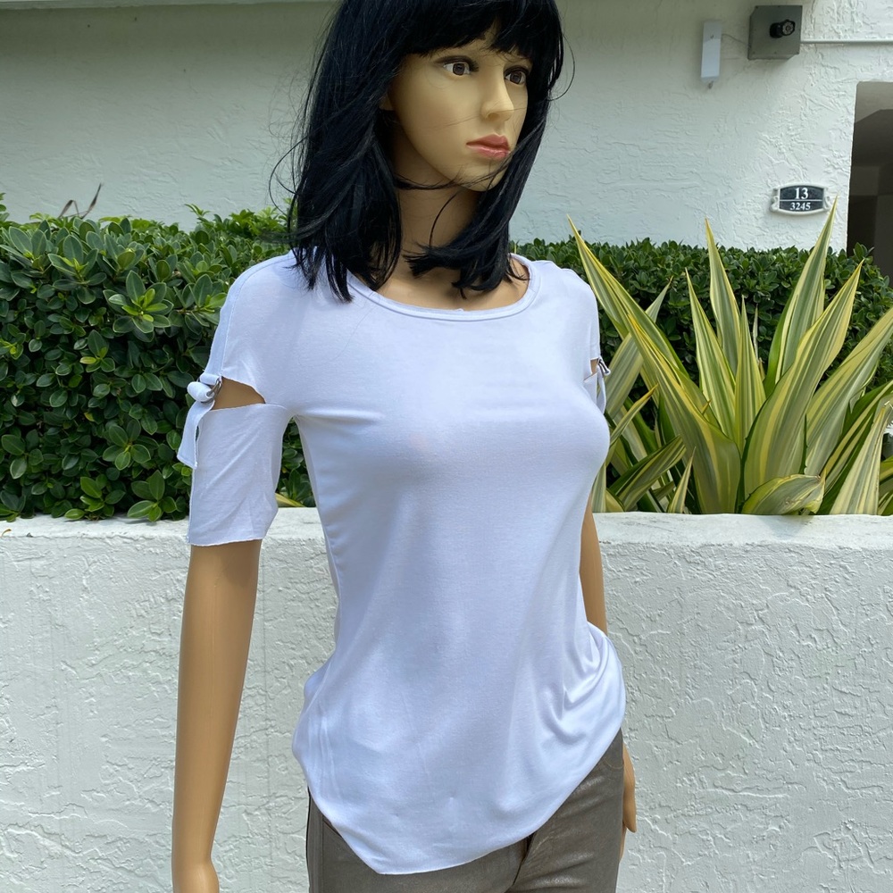 Bailey 44 white top